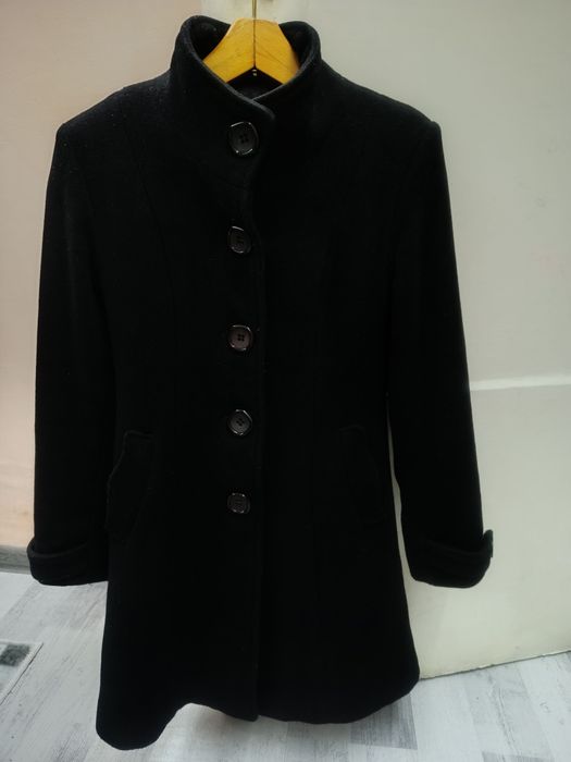 Продается женское пальто, размер 44