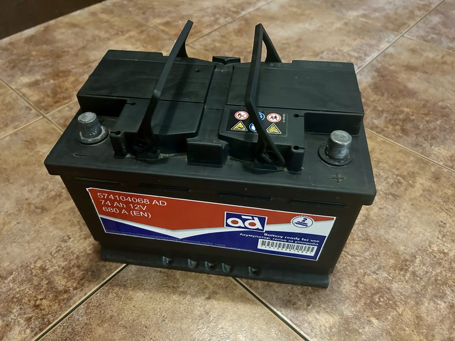 Акумулатор AD 74Ah 680A R+