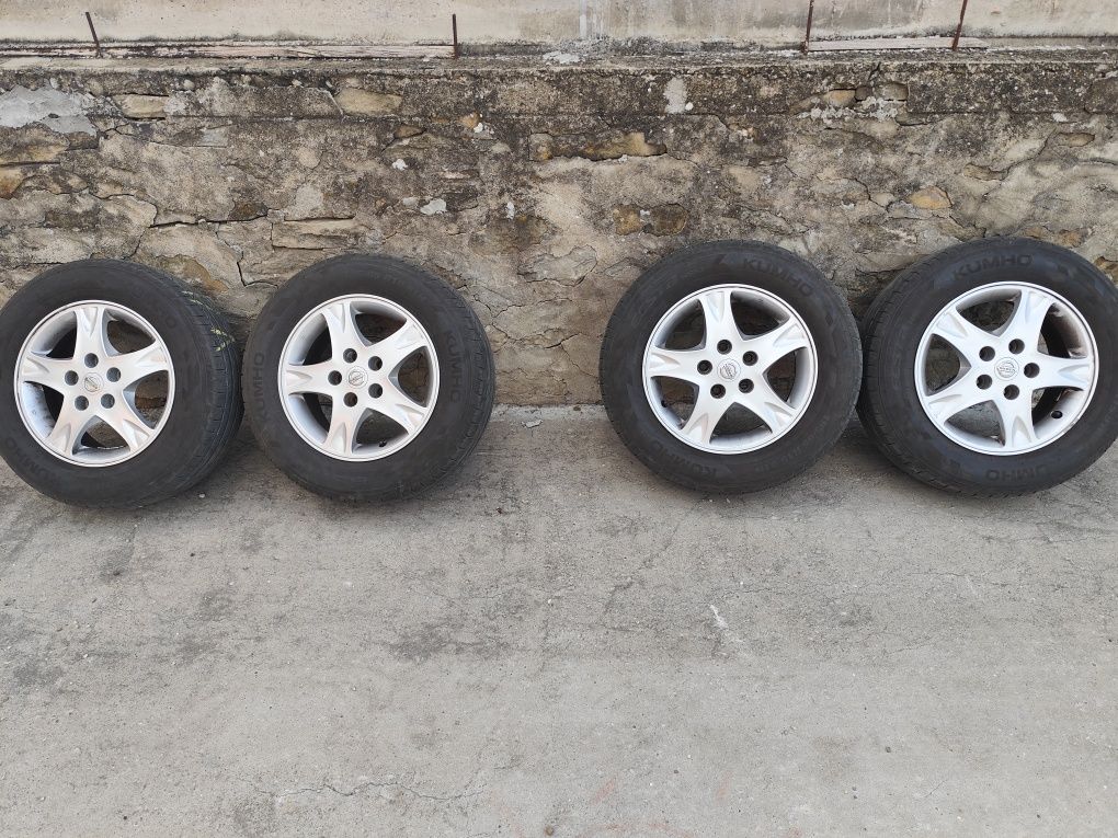 Nissan Almera Tino 2004г. 2.2 DCI , 136 кс
