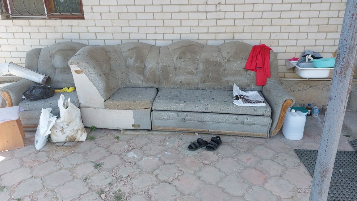 Мебель диван кресло даром