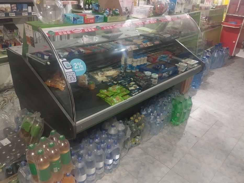 Витрина холодильник EMBRAGO