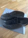Vand pantofi din piele
