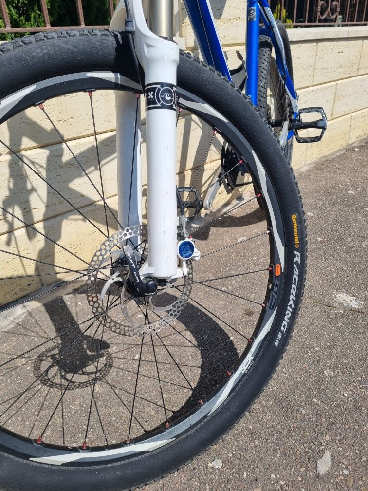 Vând bicicleta Lapierre prorace 400
