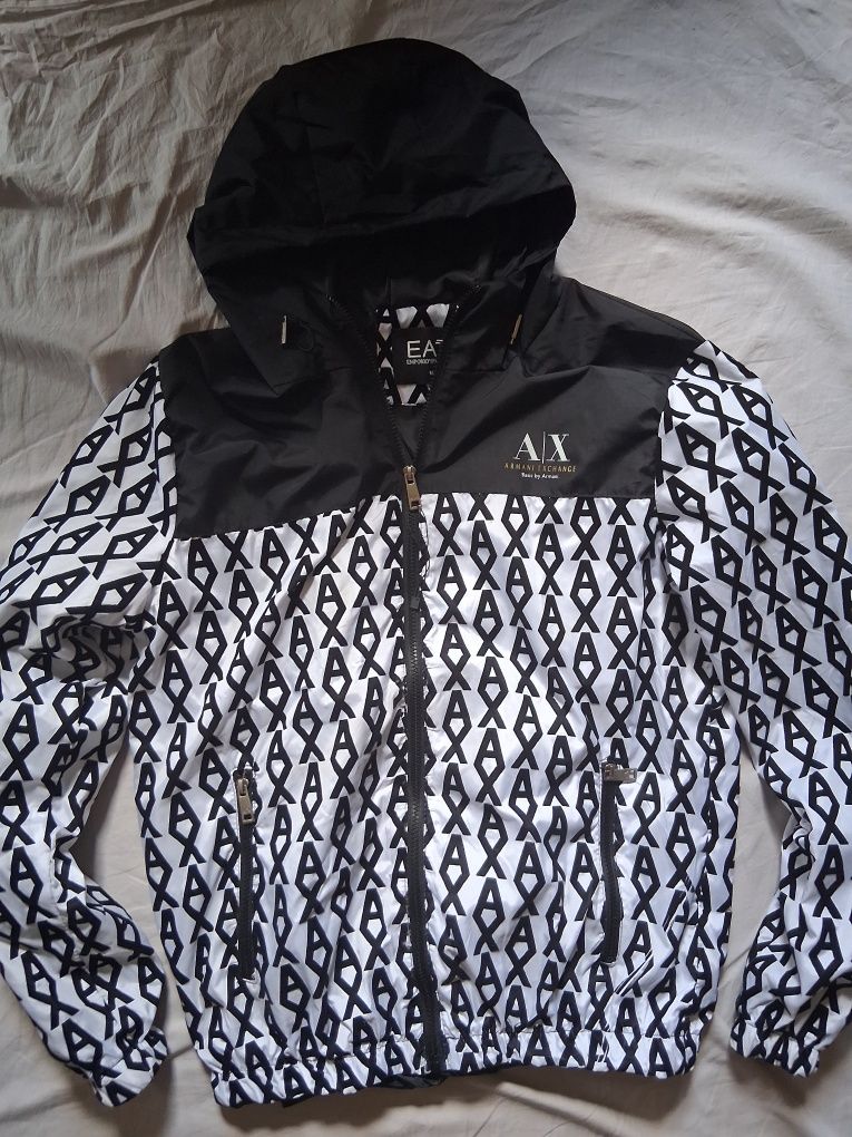 Яке Armani Exchange