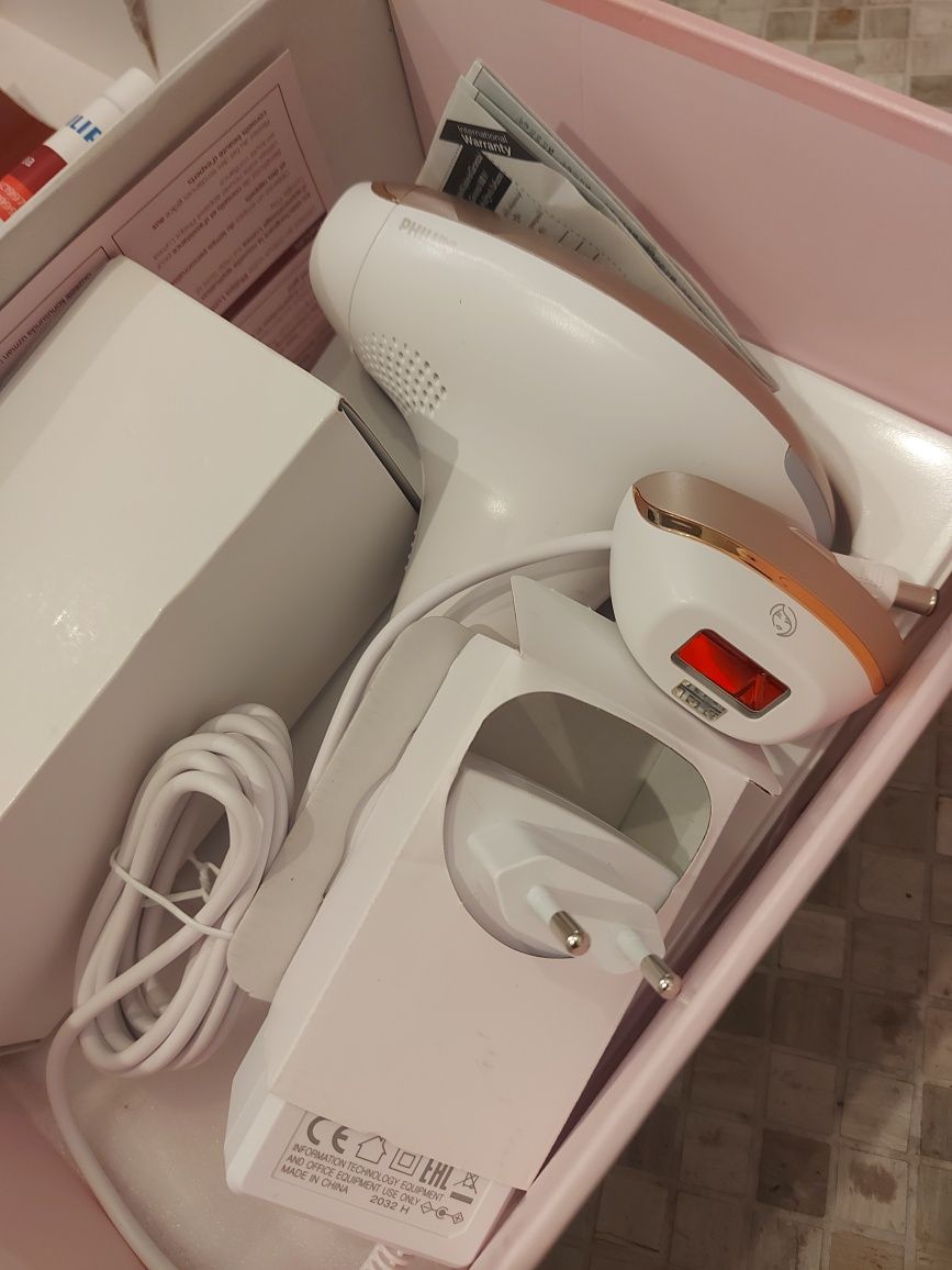 Epilator nou IPL 922 Philips Lumea Advanced