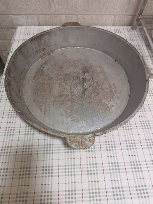 Продается большая сковорода