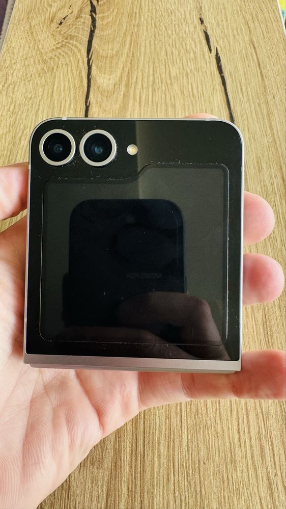 Samsung galaxy Z Flip 6 256GB