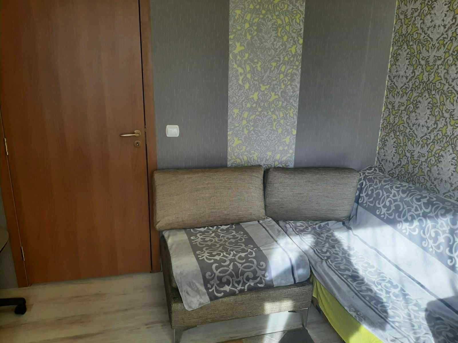 Тристаен ап. под наем в кв. Хиподрума