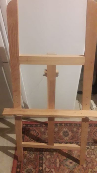 Продам мольберт почти новое