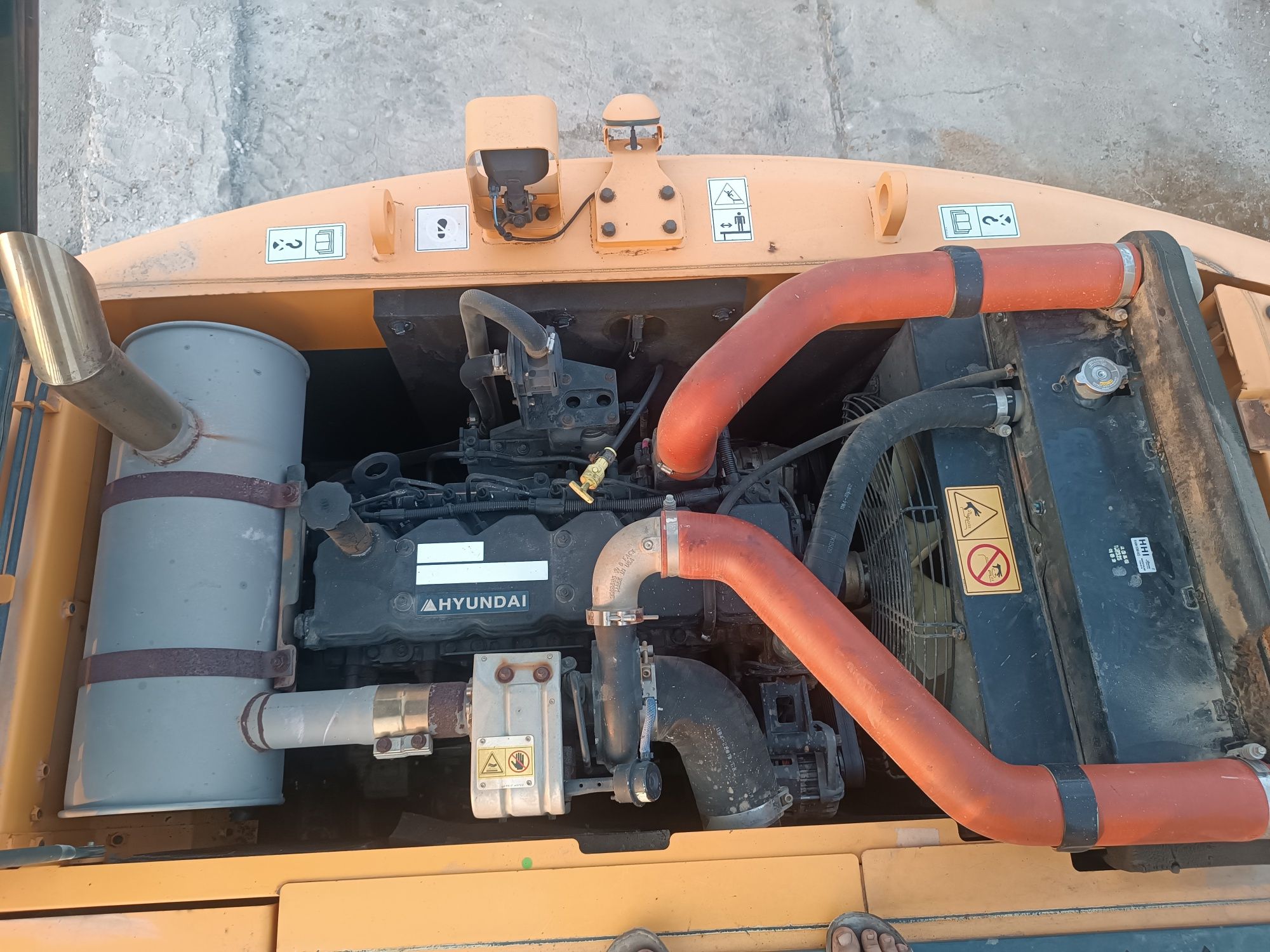 Ekiskavator Hyundai 140w