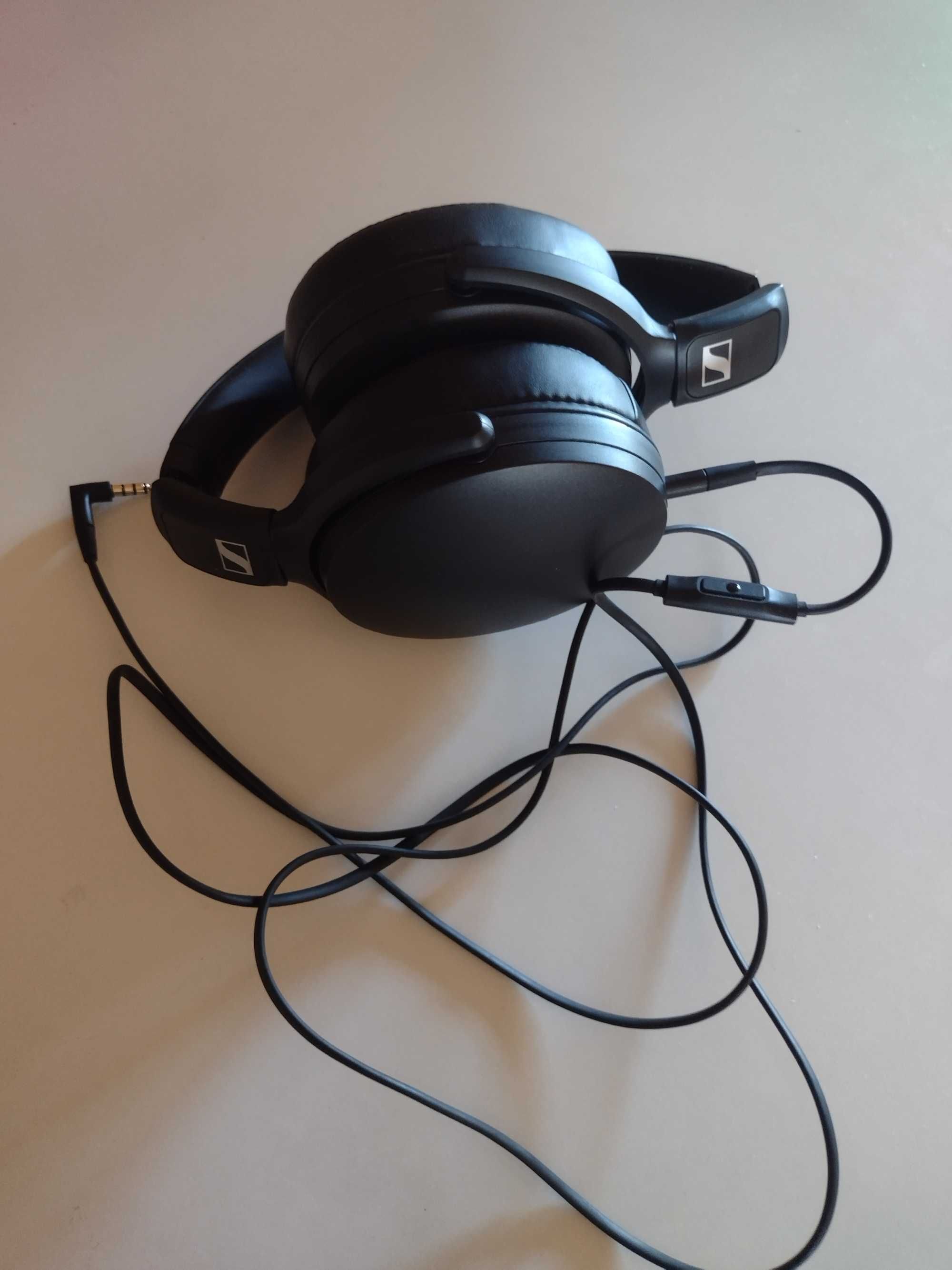 Слушалки Sennheiser
