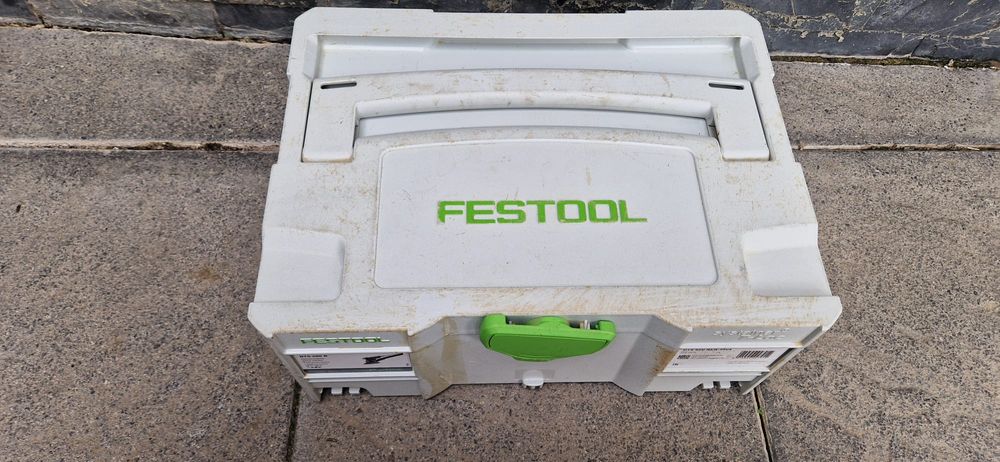 Festool șlefuitoare pe curent