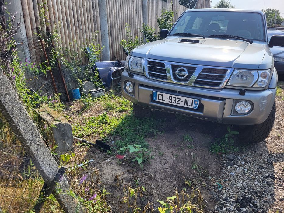 Motor Nissan patrol y61 zd 30 an 2003.   2004