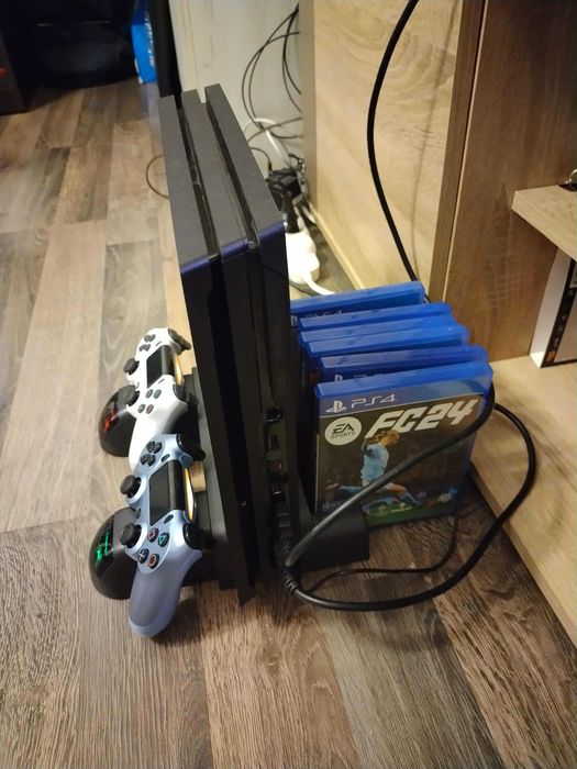 Cooler și Încărcare PS4/PS4 Pro/PS4 Slim – Dublă Încărcare Controllere