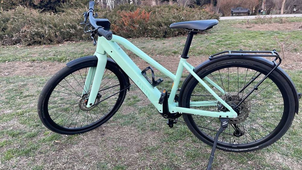 Canyon Commuter:ONfly 7 mid-step, marime S, Motor Fazua