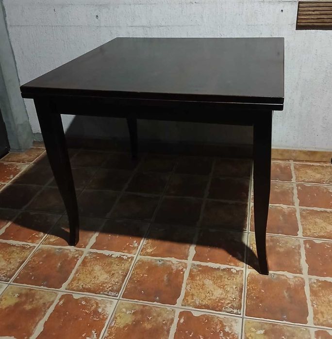 Masa patrata/extensibila, 90 cm/90, din lemn