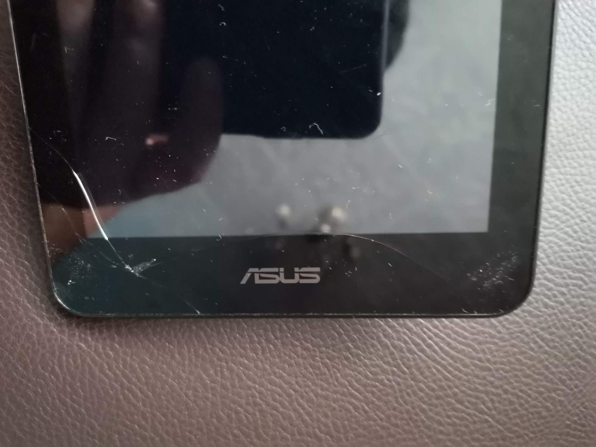 Vând tabletă Asus