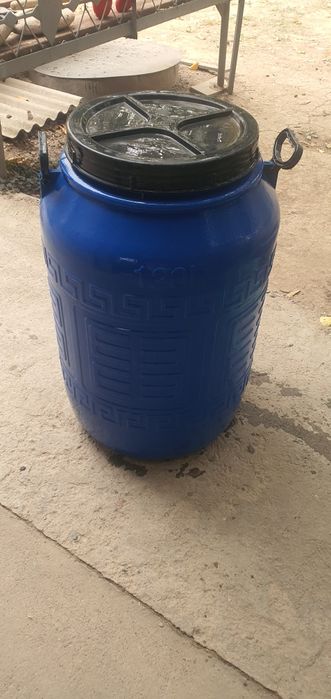 Бочки 120 и 100 литровые б.у. в отличном состоянии