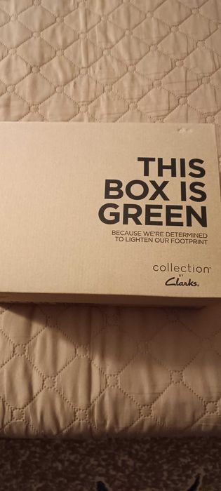 Продавам дамски обувки Clarks