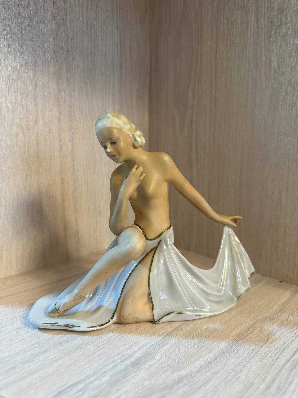 Cтатуэтка "Танцовщица в юбке"Fasold&Stauch