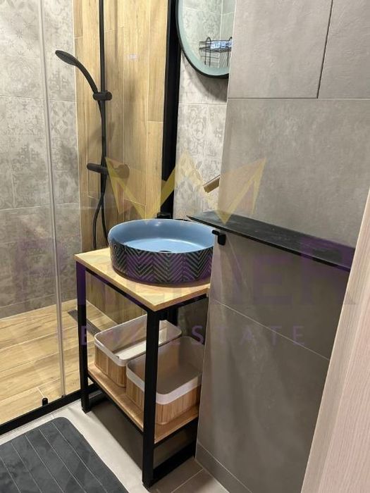 Дава се под наем Тристаен апартамент в Варна, Бриз - 110 кв.м за 1500 € - Снимка #11