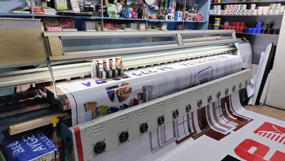 Баннер апарат Широкоформатный сррчна принтер IINFINITI FY-3208R
