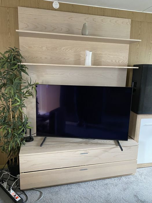 Comoda Tv  in stare foarte buna