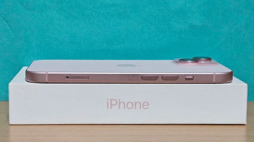 iPhone 15 full box liber de retea