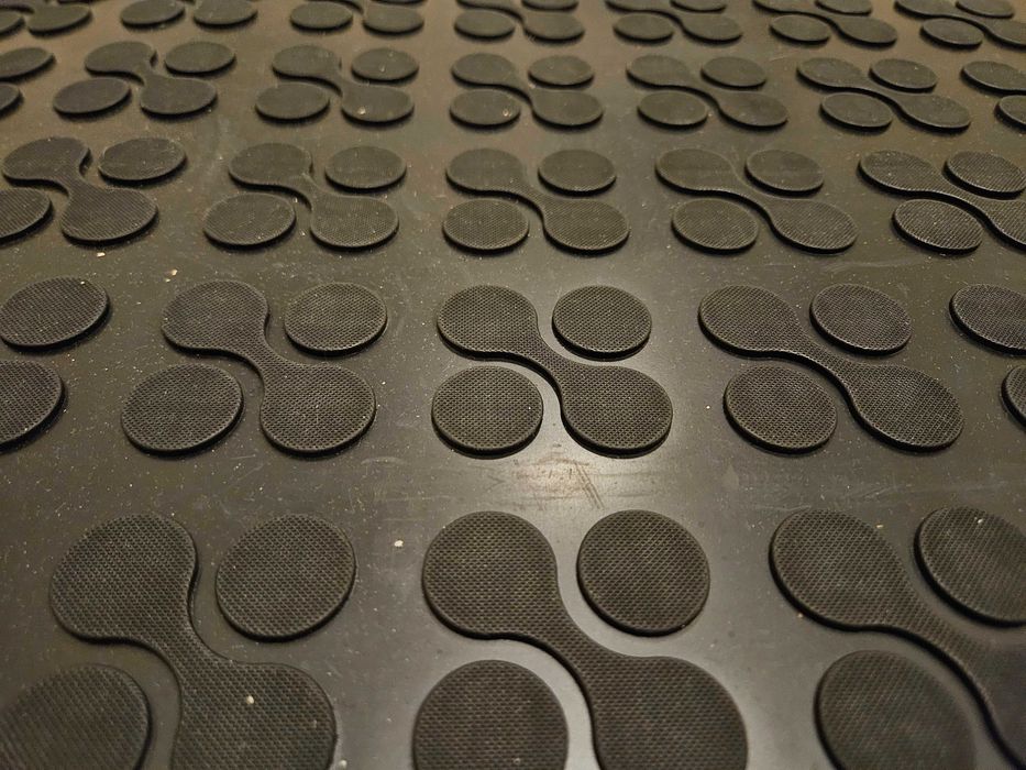 Гумена стелка багажник Audi Q3 2019--