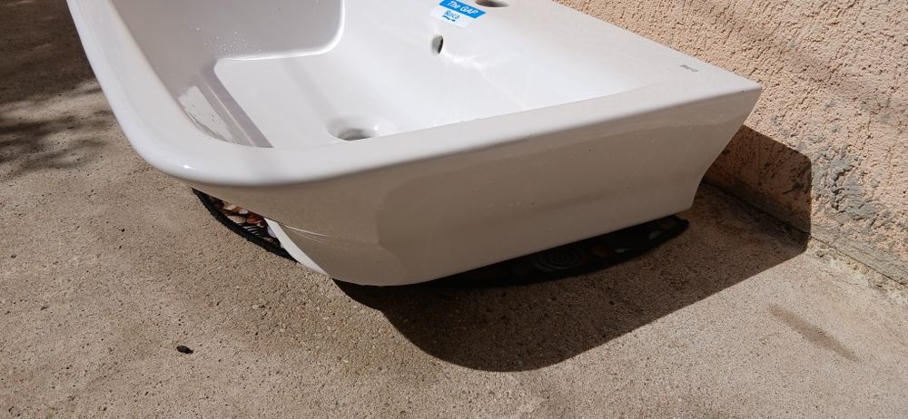 Vand chiuveta Roca  noua