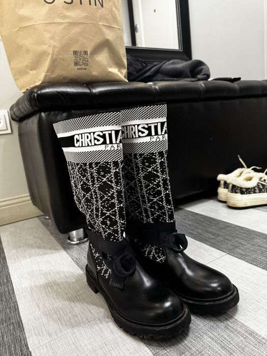 Сапоги модные новые в хорошем качестве