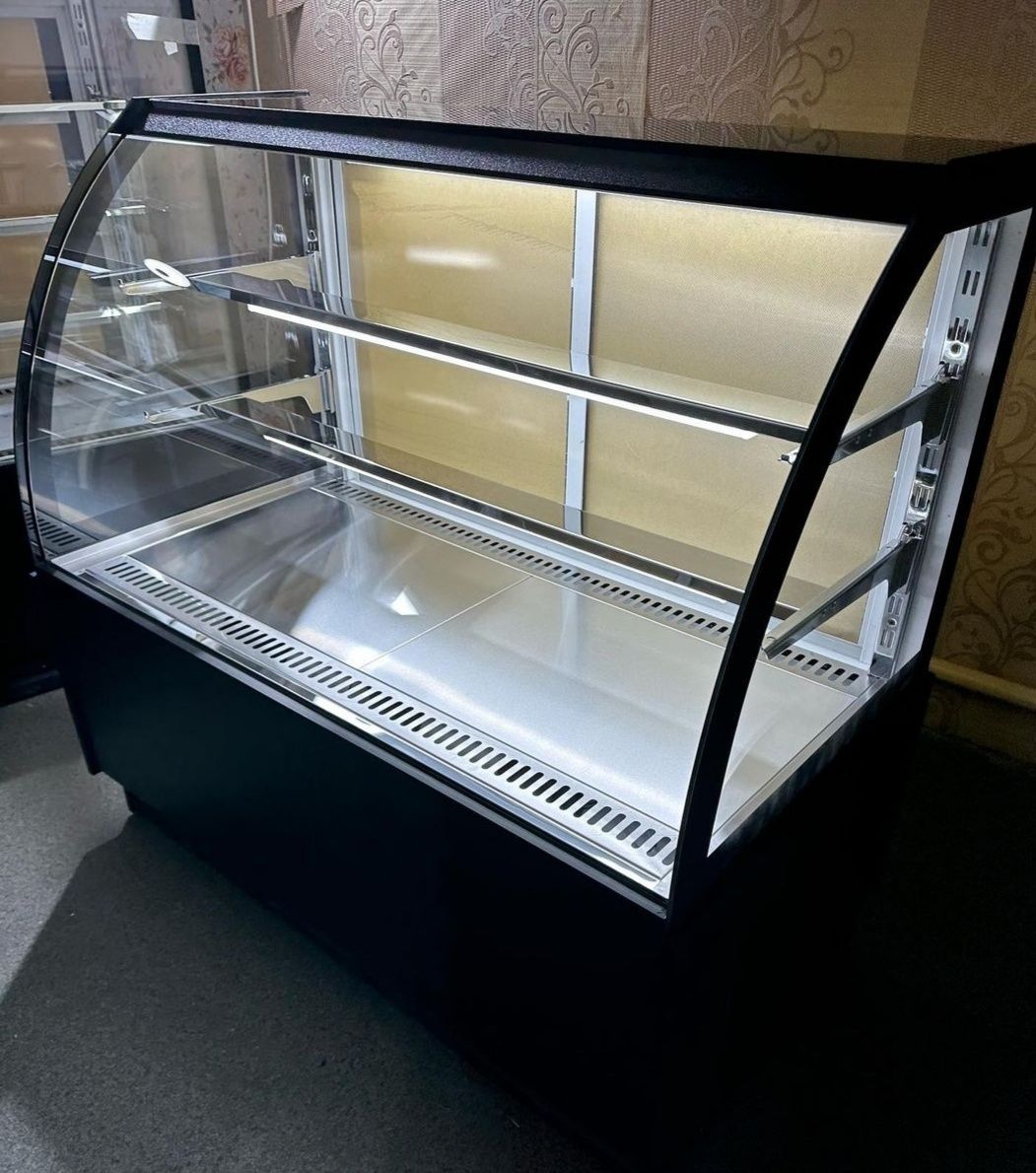 Новые кондитерские холодильные витрины