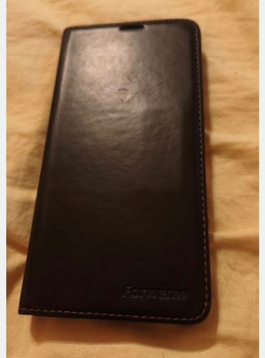 Samsung s10 plus smartphone