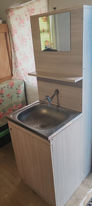 Продам умывальник в хорошем состоянии