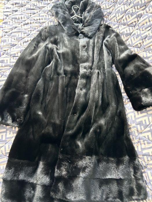 Продам шубу норковую