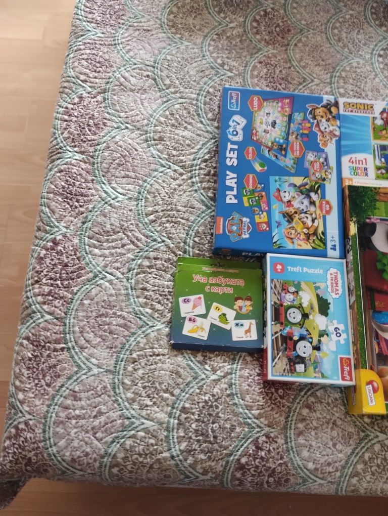 Сет играчки, игри  и пъзели с анимационни герои