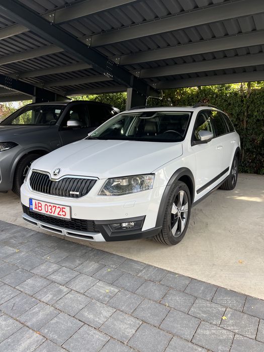 Skoda Octavia Scout 2.0 TDI 4x4 DSG 184 cp Euro 6