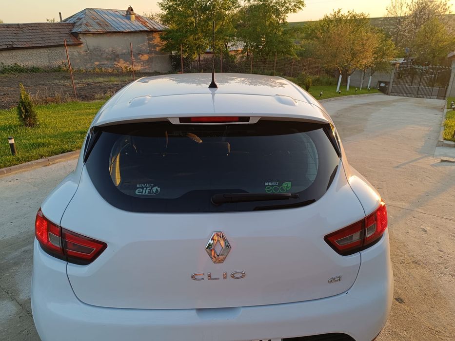 Vând Renault clio 4