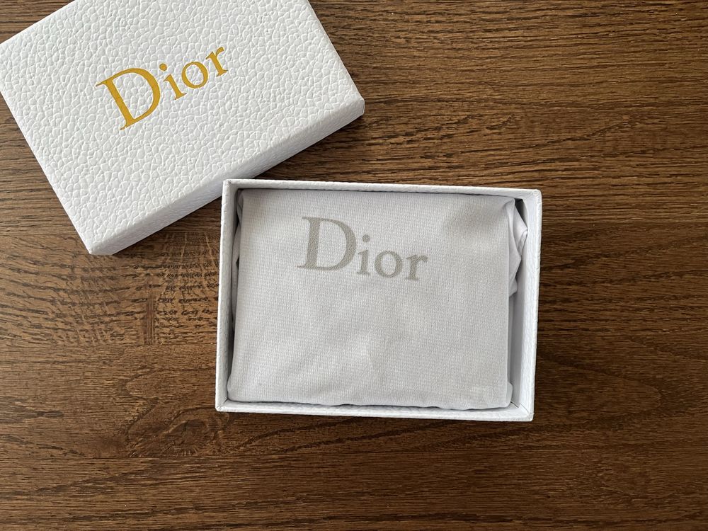 Dior кард холдър