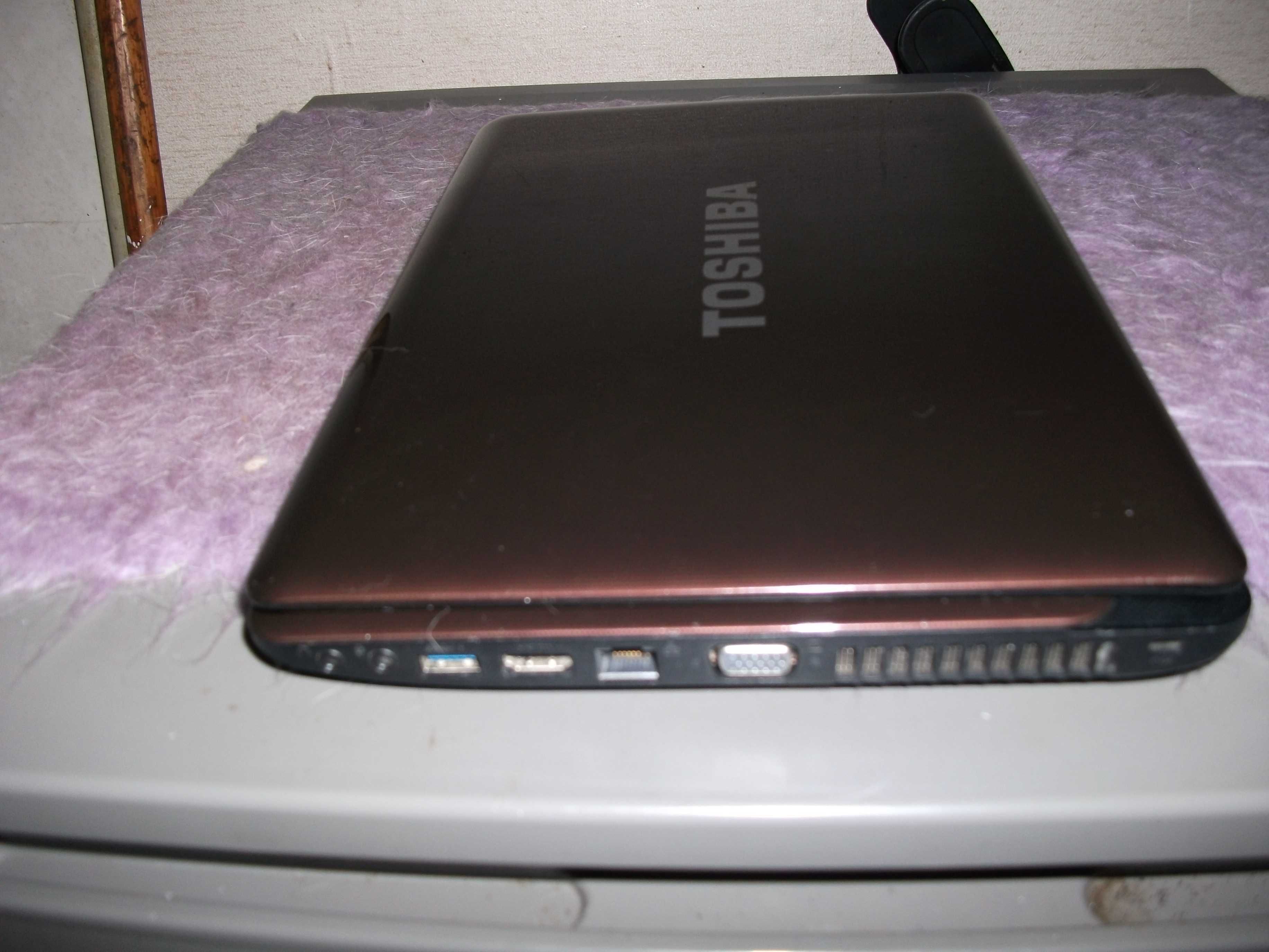 135. Продавам лаптоп TOSHIBA SATELLITE L730-A193. Дисплей 13,3 ”