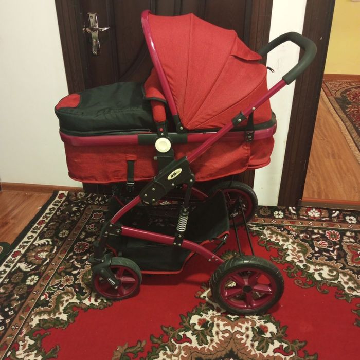 Коляска в отличном состоянии