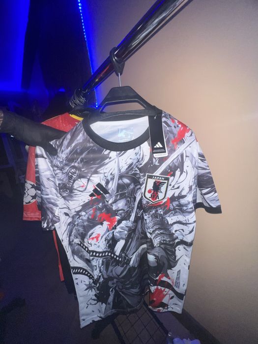 Футболни тениски