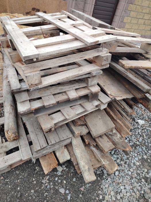 Басплатно,  на дрова,  самовывоз.