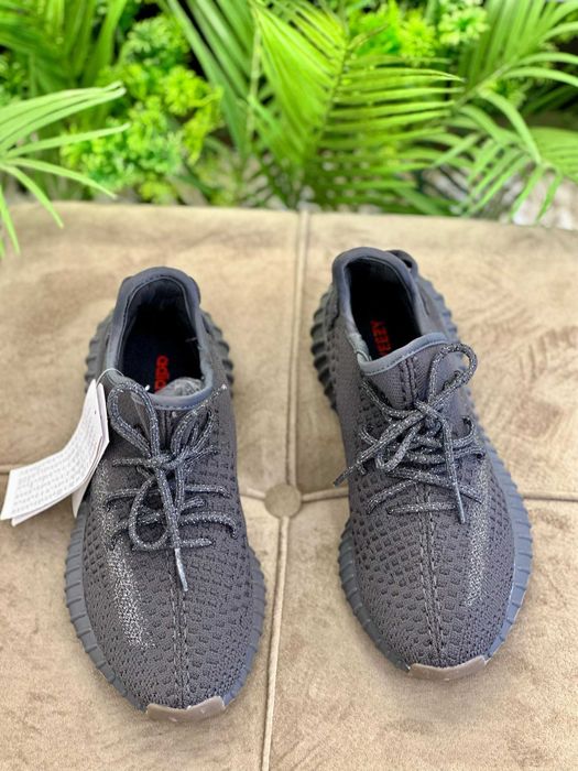 adidas yeezy  transport inclus