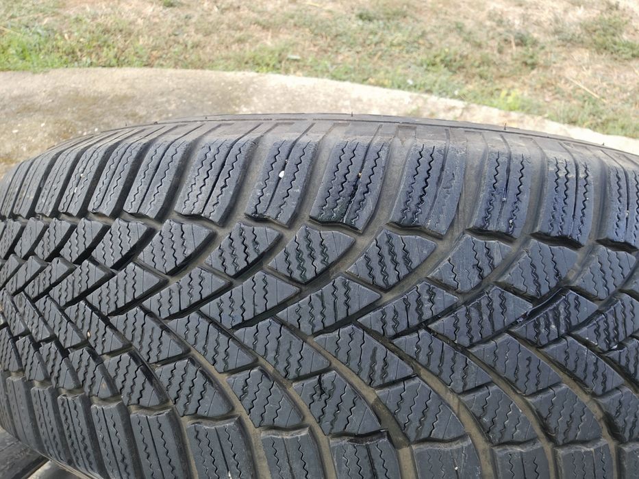 Зимни гуми - Bridgestone 225 x 65 x R17