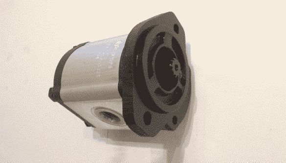 pompa hidraulica bobcat 773