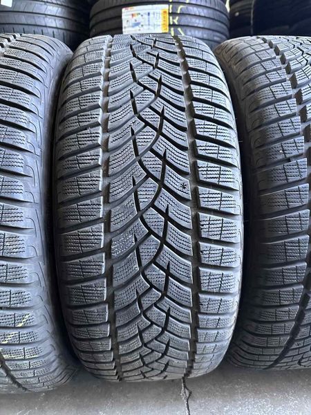 255/45/20 GOODYEAR 4бр