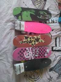 Skateboard roz /negru /albastru