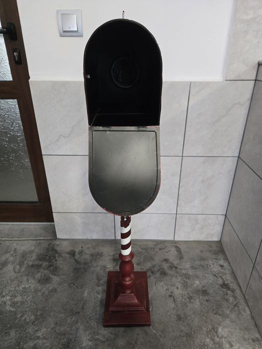 Новогодишна пощенска кутия