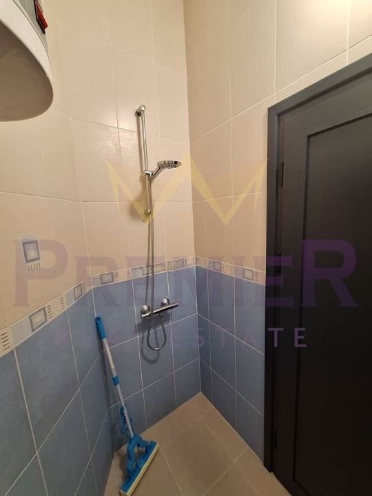 3-стаен в Варна-Широк център площ 105 цена 900